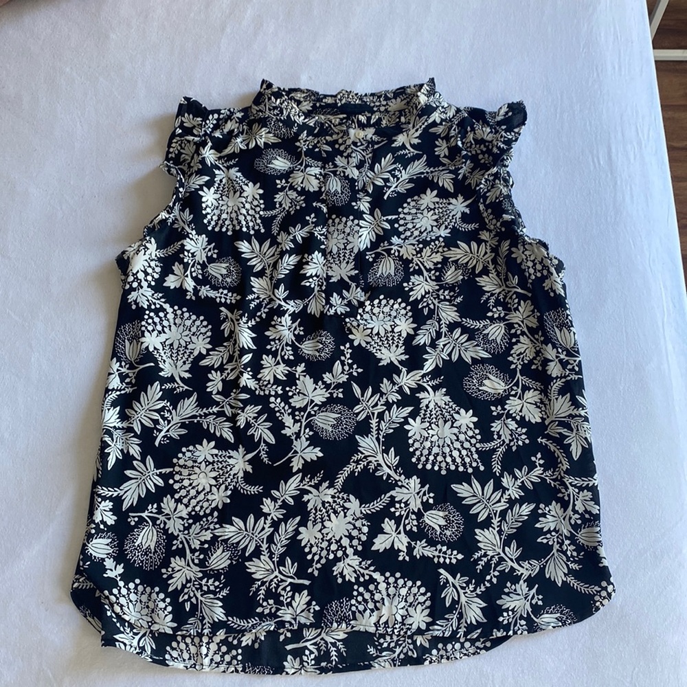 Loft Cream and Black Sleeveless Blouse